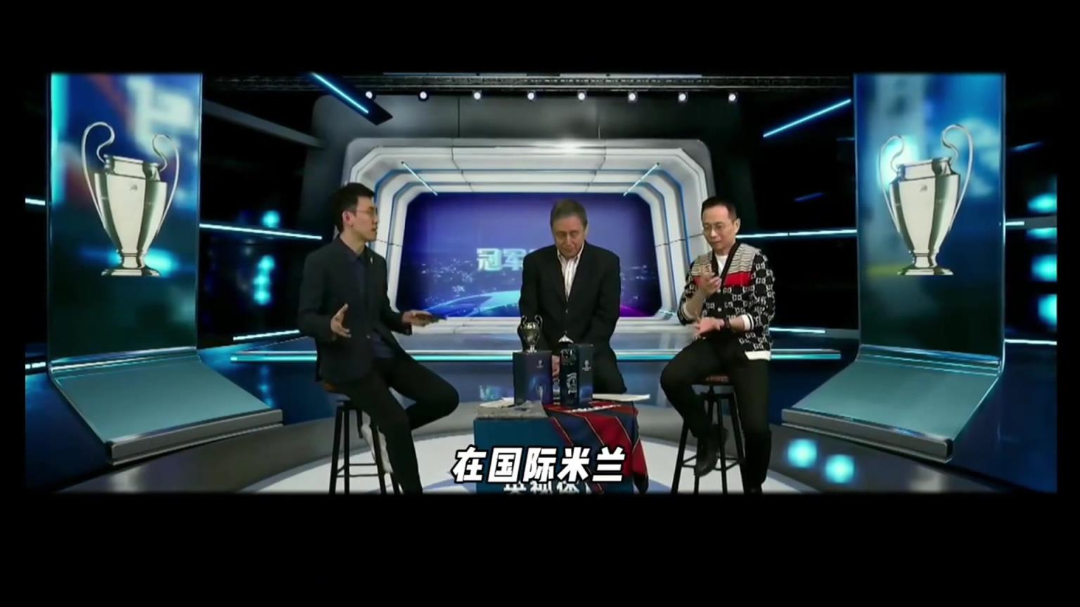 詹?。菏澜缟蠜]有人單刀能力比羅納爾多強，尤其他的鐘擺式過人！