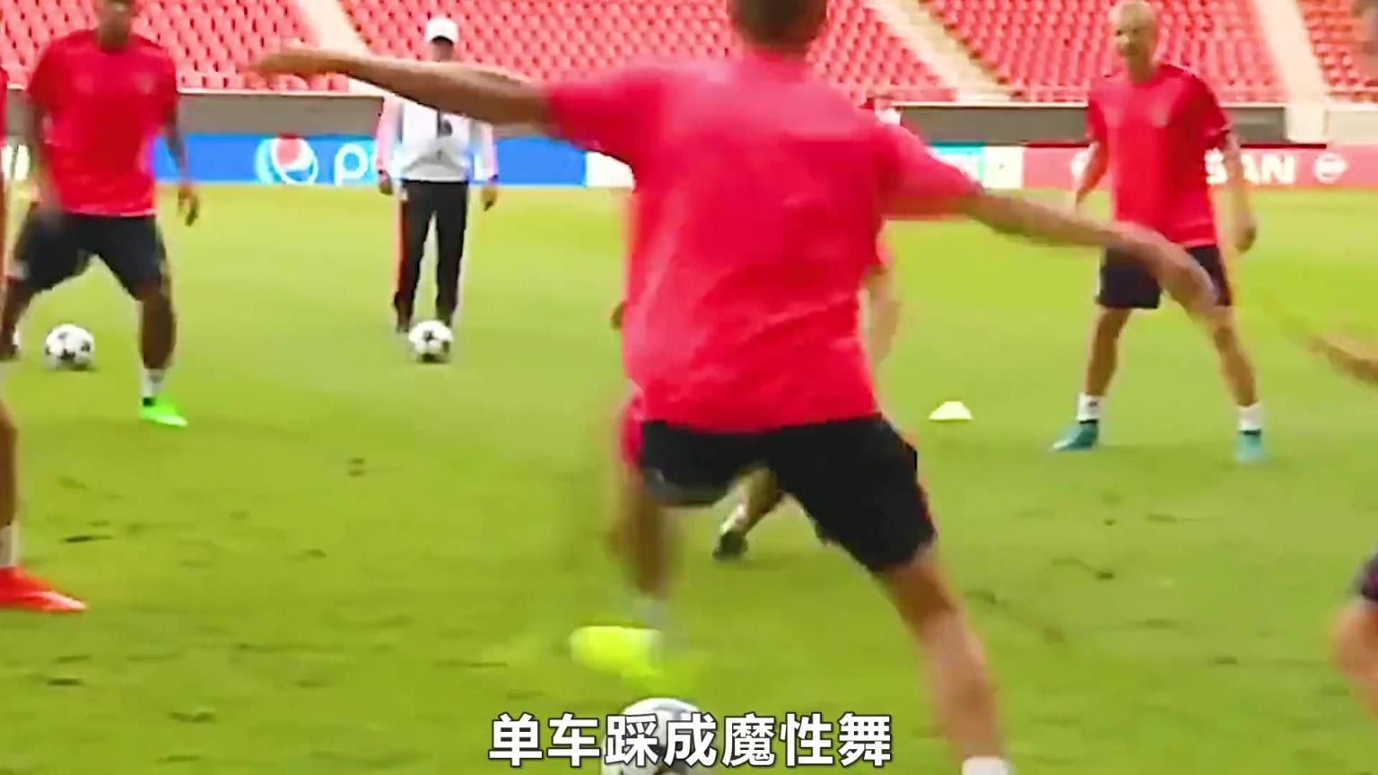 拜仁之魂，足球界逗比！穆勒定義自己是空間閱讀者