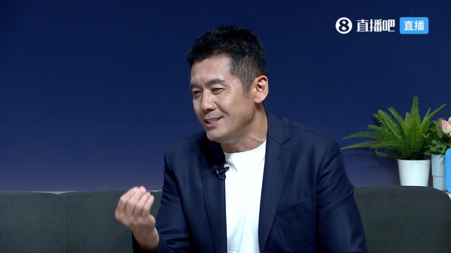你認同嗎??楊晨點評謝文能：進攻端出現(xiàn)不多，但防守幫助球隊
