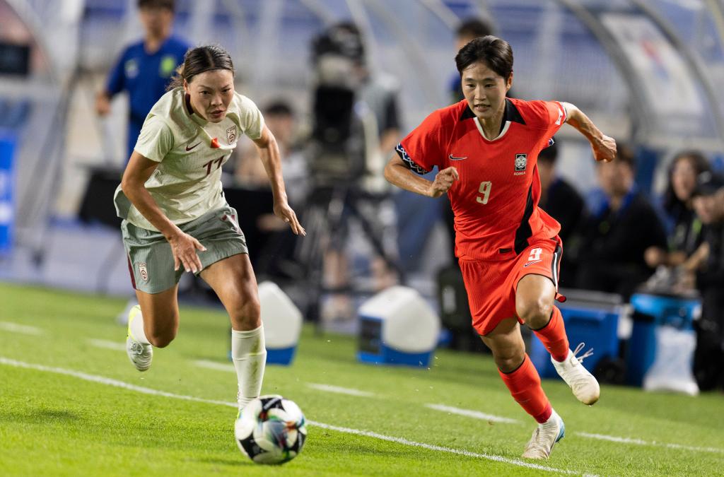 東亞杯 ｜ 補(bǔ)時(shí)遭“絕平” 中國(guó)女足2:2戰(zhàn)平韓國(guó)